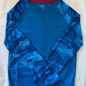 Old Navy long sleeve tee